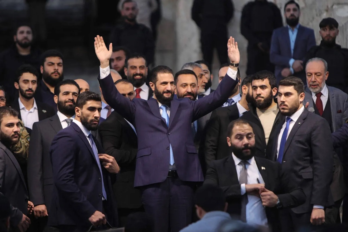 الشرع  من حلب: إن كل الجهود الممكنة سيتم بذلها من أجل إعادة بناء سوريا
